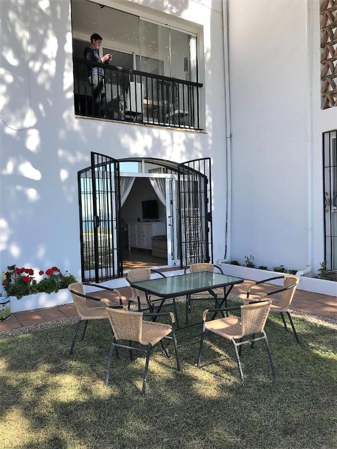 Dona Lola Micaela - Fully Equiped 1 Bedroom Ground Floor Beach Front Apartment With Direct Access To The Beach Of Calahonda - Costa Del Sol - Cs155 Sitio de Calahonda Eksteriør billede